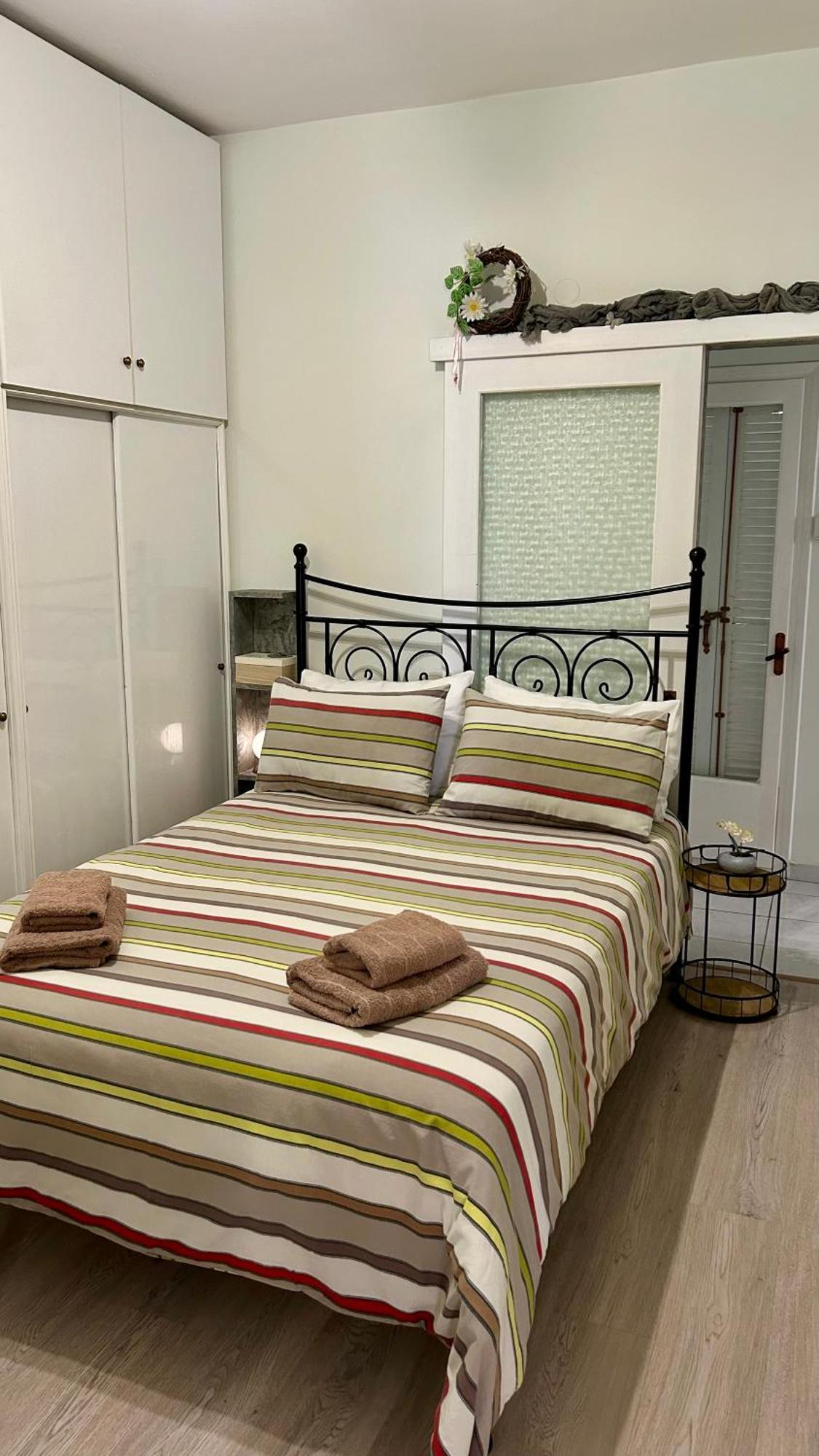Super Nuova - Private Parking Apartment Солун Екстериор снимка