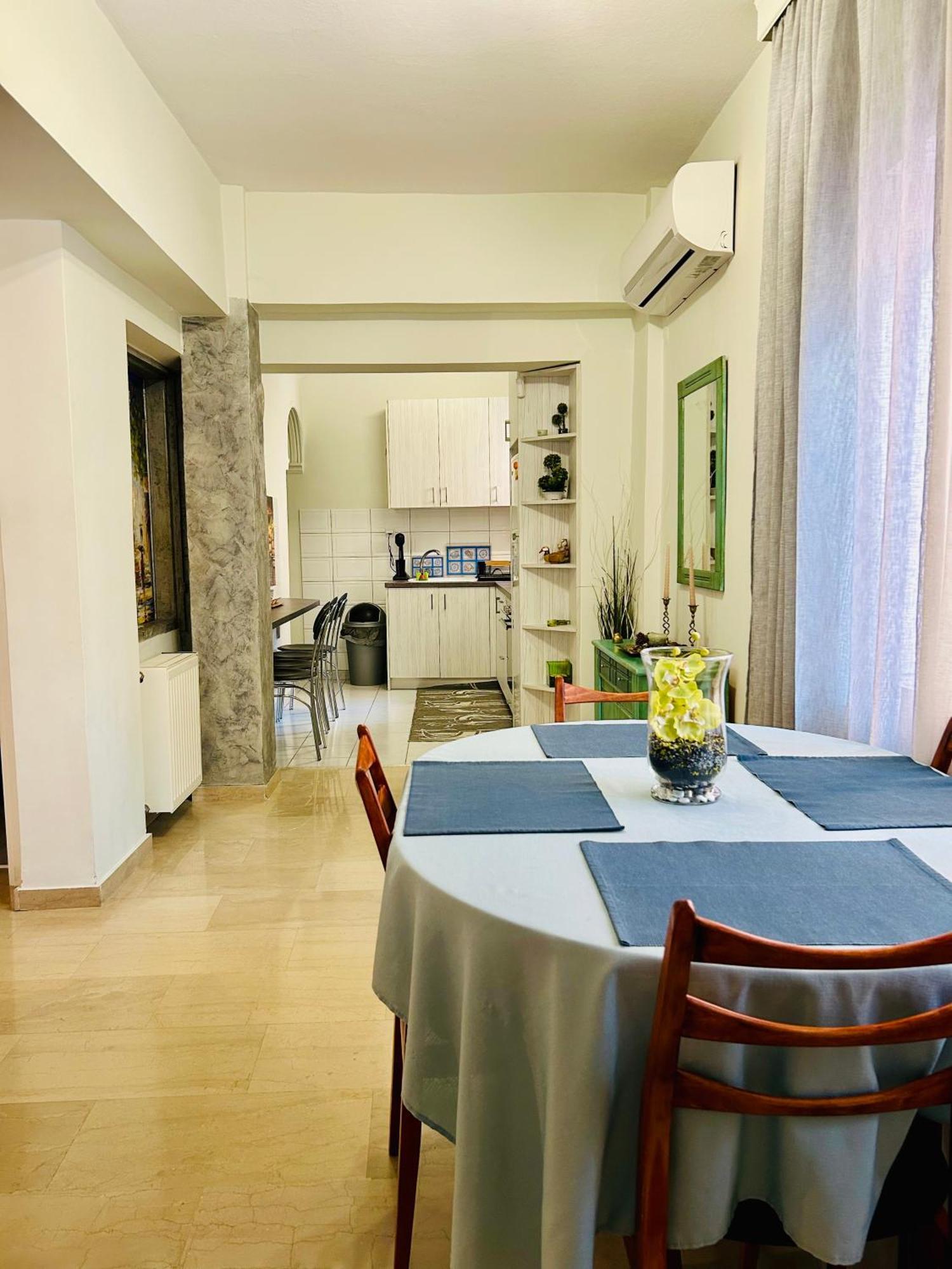 Super Nuova - Private Parking Apartment Солун Екстериор снимка