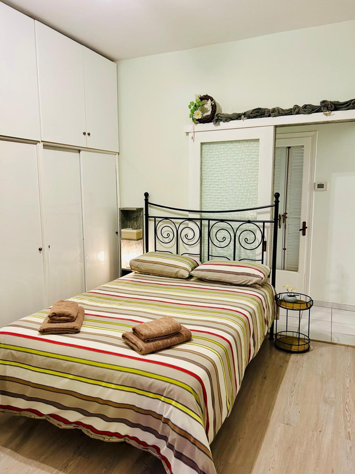Super Nuova - Private Parking Apartment Солун Екстериор снимка